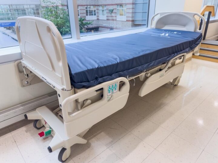 Sanepid ostrzega: Zakaz kąpieli w Międzyzdrojach z powodu bakterii E. coli!