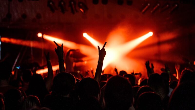 Swingująca magia na żywo – koncert 4 października 2025