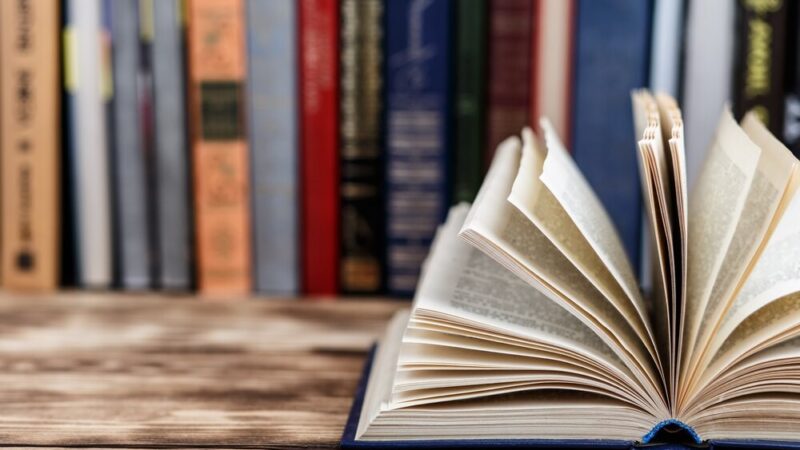 78 lat Miejskiej Biblioteki w Świnoujściu: wspólne świętowanie z książkami