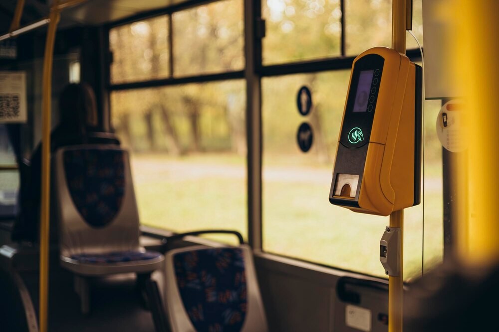 Świąteczne zmiany w komunikacji miejskiej i promowej