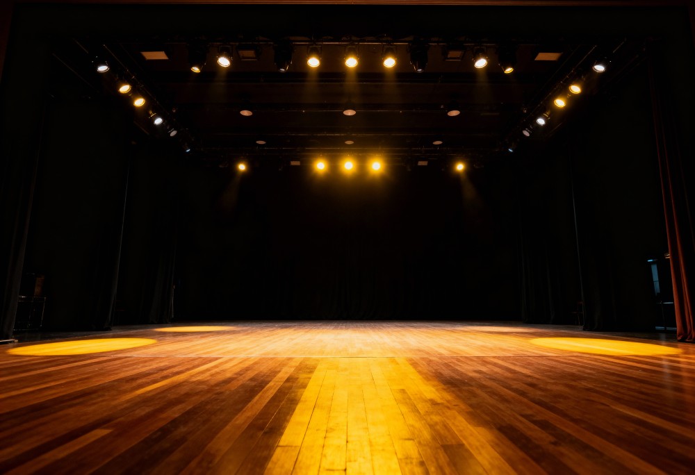 Teatr LaLola w bibliotece: Mikołaj i świąteczne prezenty dla dzieci