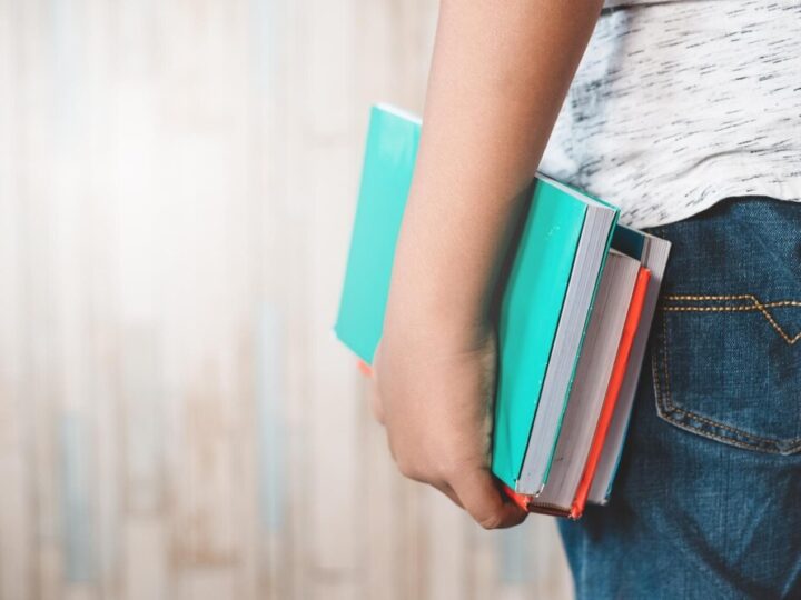 Odkryj rzeźbę i sztukę: kreatywne warsztaty plastyczne dla dzieci!