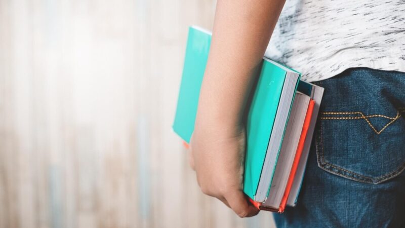 Odkryj rzeźbę i sztukę: kreatywne warsztaty plastyczne dla dzieci!