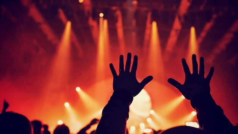 Walentynkowy koncert Basi Kawy: Muzyczna podróż pełna emocji