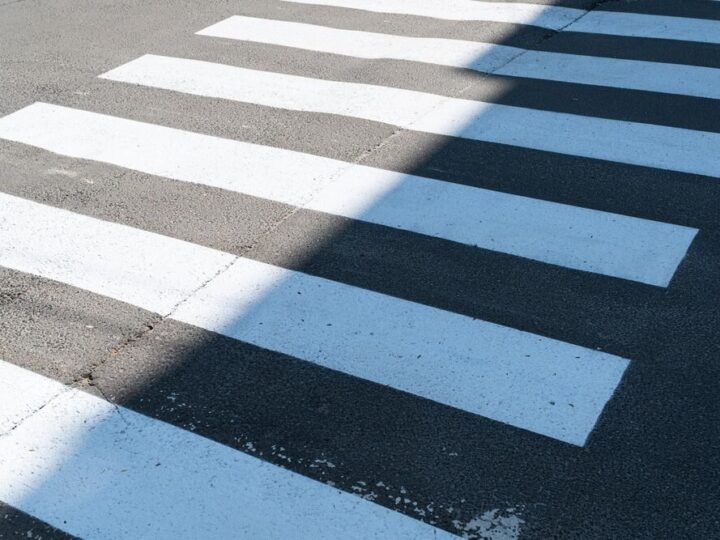 163 kontrole chodników w Świnoujściu. Straż Miejska przypomina o zimowych obowiązkach właścicieli nieruchomości