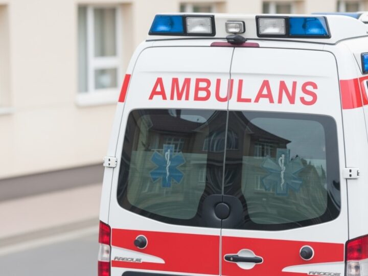 Zamknięcie plażowego wejścia w Świnoujściu z powodu zagrożenia bezpieczeństwa