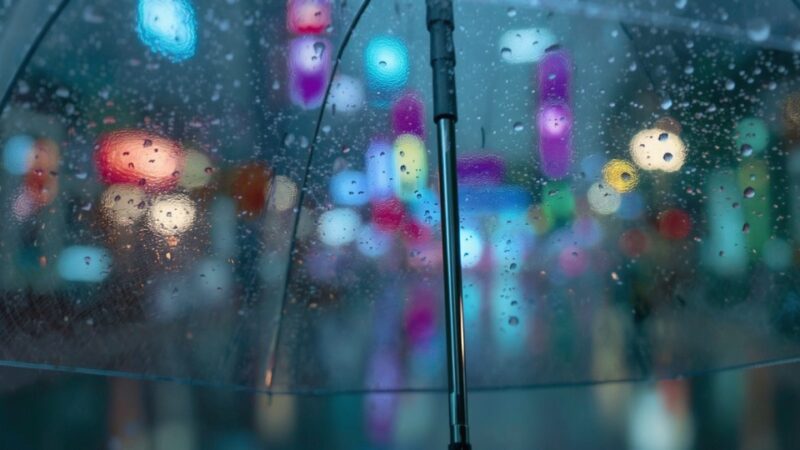 Zagrożenie hipotermią: niskie temperatury i silny wiatr mogą być niebezpieczne!