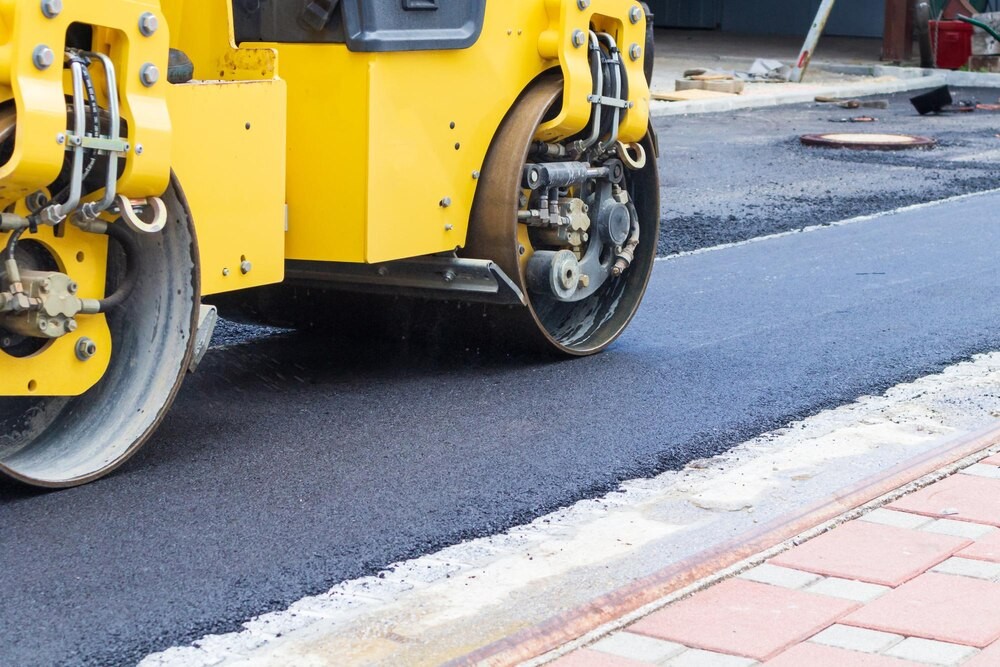 Zamknięcie przejazdu kolejowego w Mokrzycy Wielkiej – kluczowe informacje dla kierowców