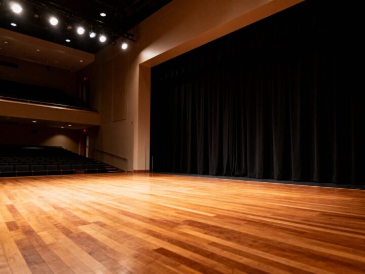 Ekologiczny spektakl „Frania Recykling” – taniec i magia recyklingu!