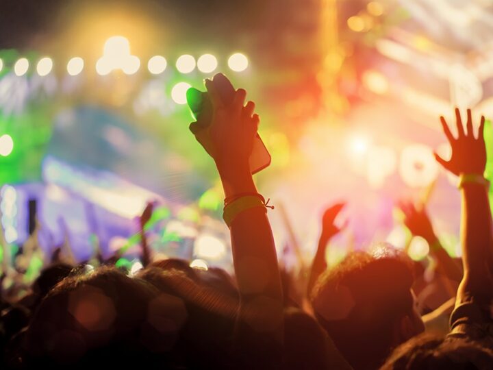 ABBA na nowo: koncert pełen dyskotekowych hitów!