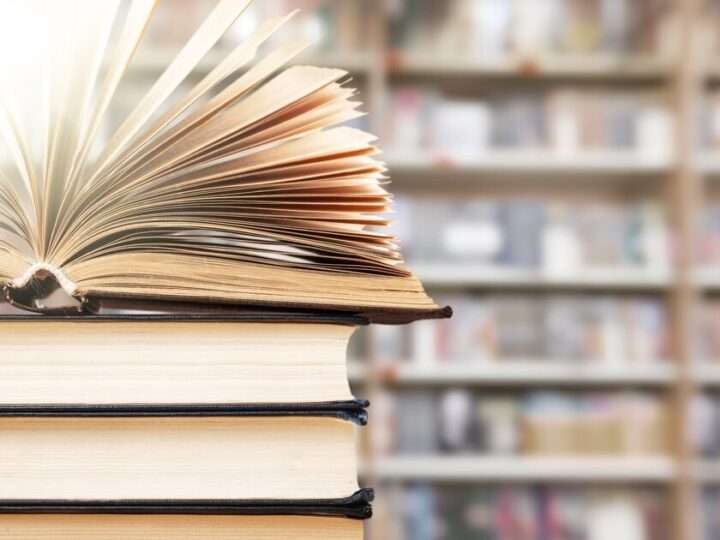 Czytelnia prasy dla dorosłych otwarta – odkryj nowe tytuły!