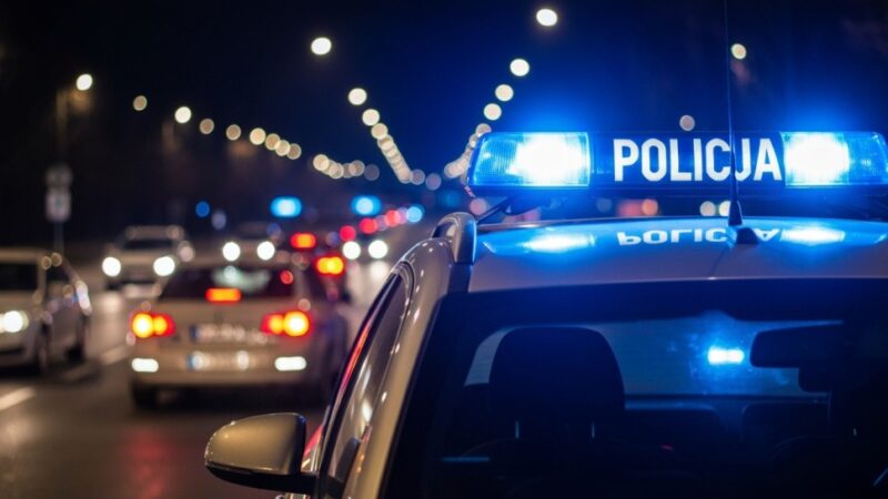 Ślubowanie nowego policjanta w Świnoujściu – początek służby dla bezpieczeństwa!