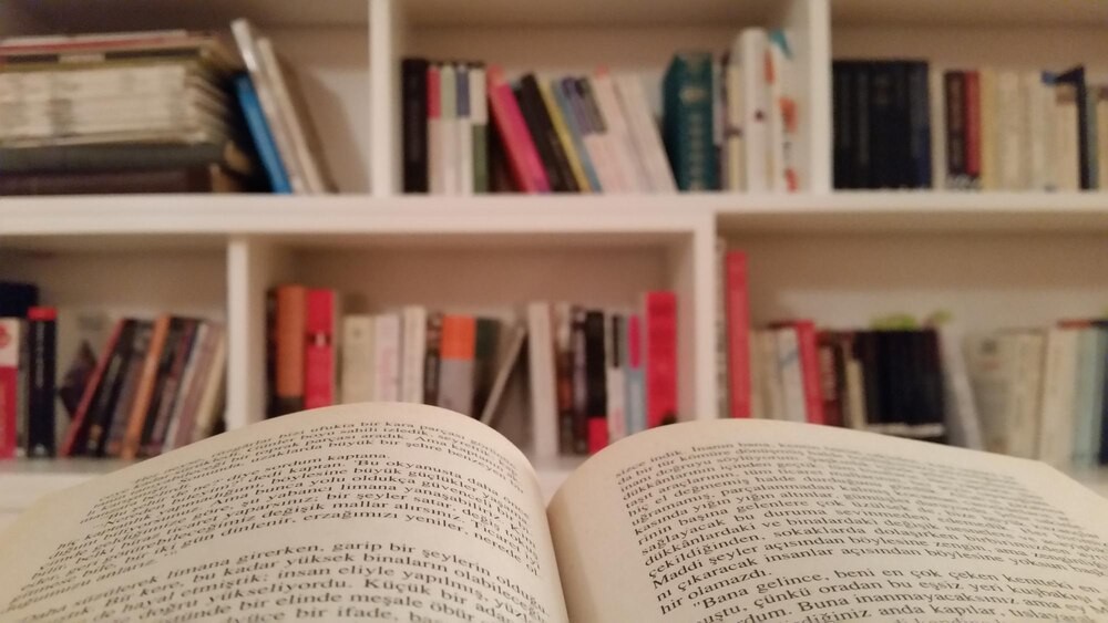 Widzialne / Niewidzialne” – Lilianna Słaby odkrywa tajemnice w Bibliotece