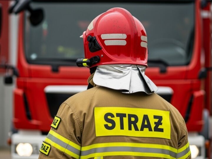 Wspólne ćwiczenia strażaków w Świnoujściu: doskonalenie współpracy i działań ratunkowych