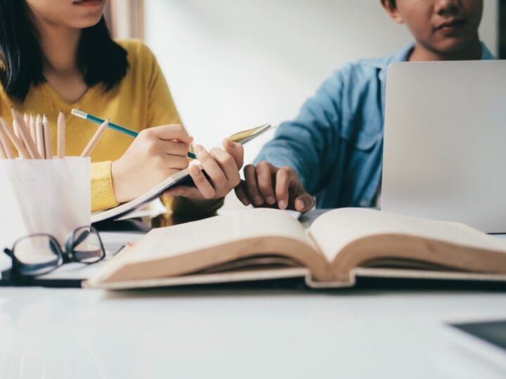 Tajemnice Świnoujścia odkryte – pasjonująca wyprawa z biblioteką