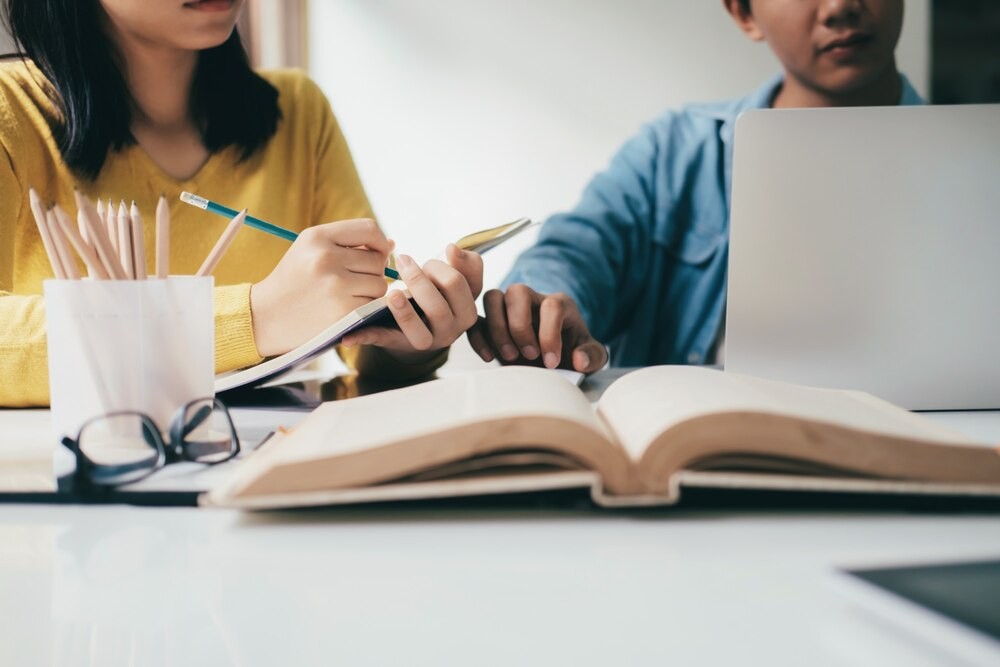Tajemnice Świnoujścia odkryte – pasjonująca wyprawa z biblioteką