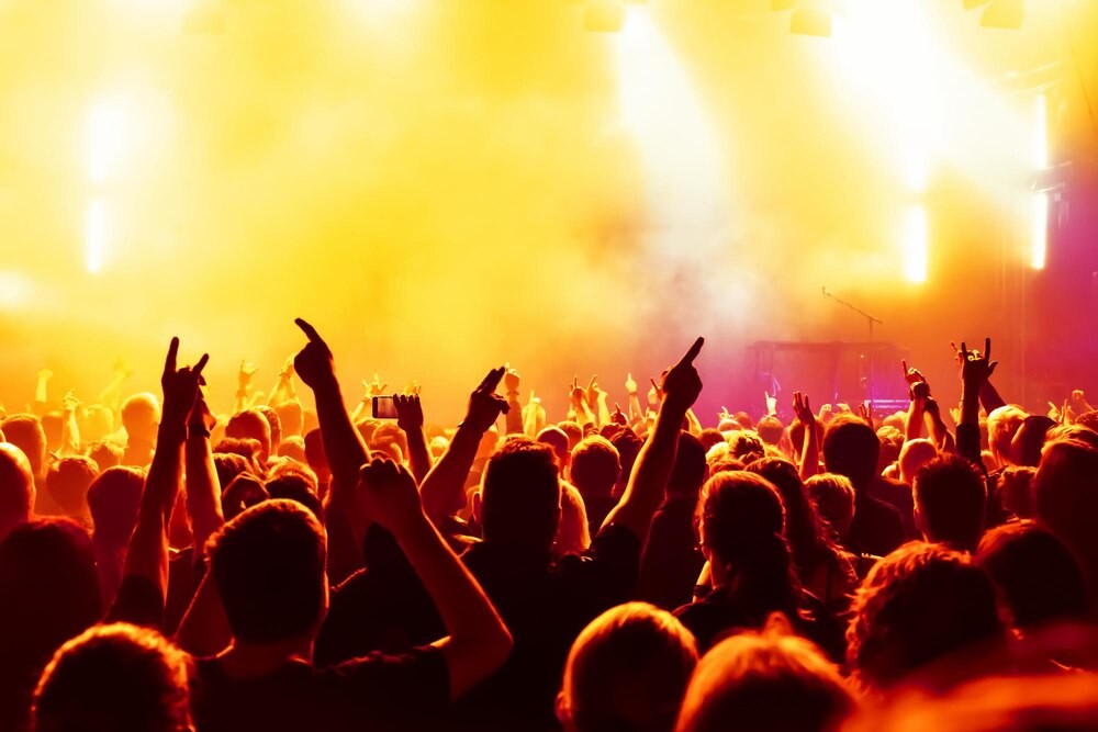 Wyjątkowy wyjazd dla seniorów na koncert „Kochajmy Starszych Panów!”!